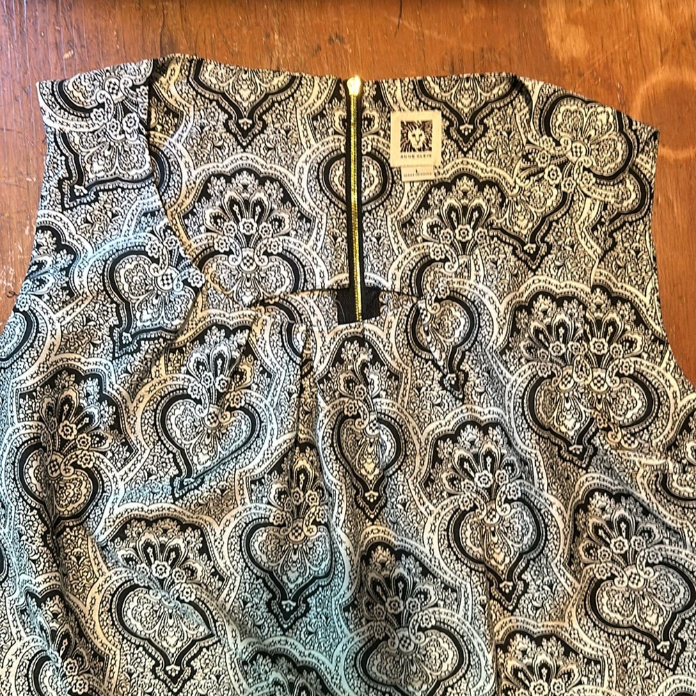 Anne Klein sleeveless blouse Sz. L